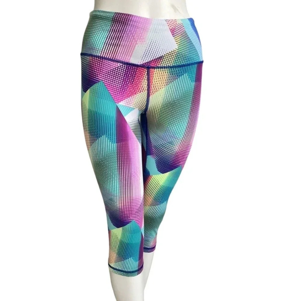 Victoria's Secret Sport Knockout Colorful Capri Athletic Yoga Sports Leggings, M